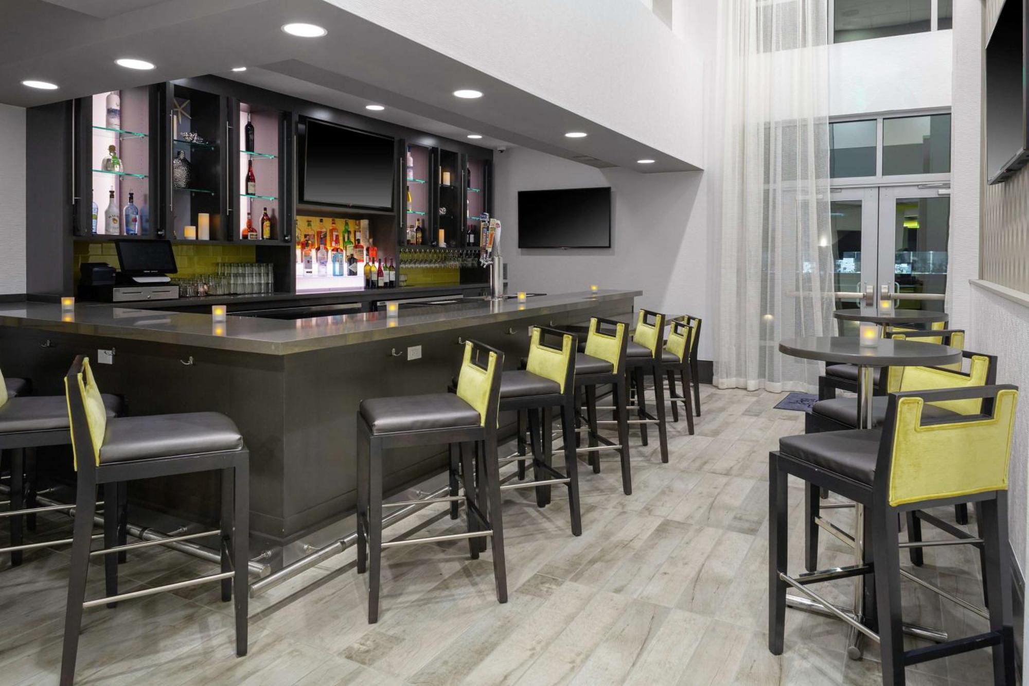 Hotel Hampton & Irvine/orange County Airport 3*